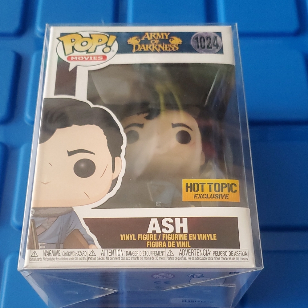 Army Of Darkness Ash #1024 Funko Pop Hot Topic Exclusive